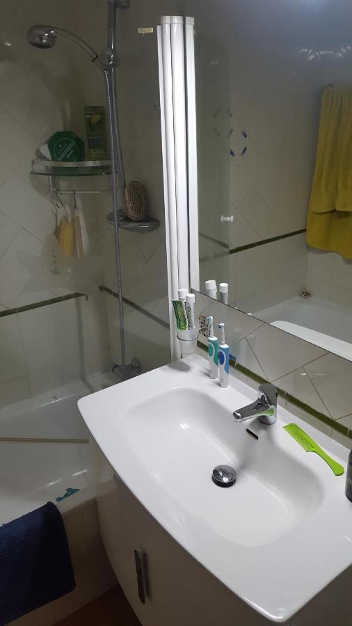 Semi-Detached Adosado Con Encanto -130 M2 - Wifi 600 Mb - Piscina Comunitaria - Patio Privado Torremolinos Zewnętrze zdjęcie