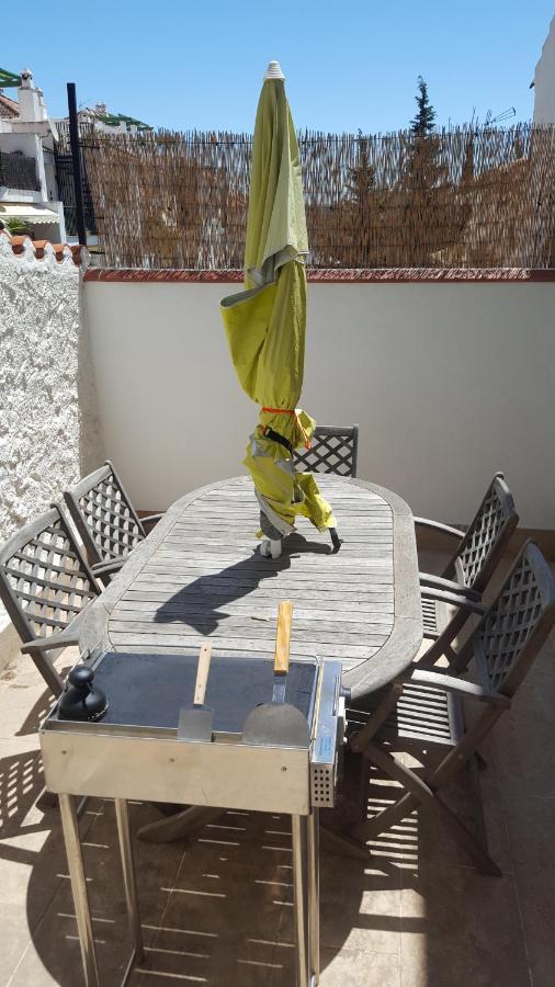 Semi-Detached Adosado Con Encanto -130 M2 - Wifi 600 Mb - Piscina Comunitaria - Patio Privado Torremolinos Zewnętrze zdjęcie