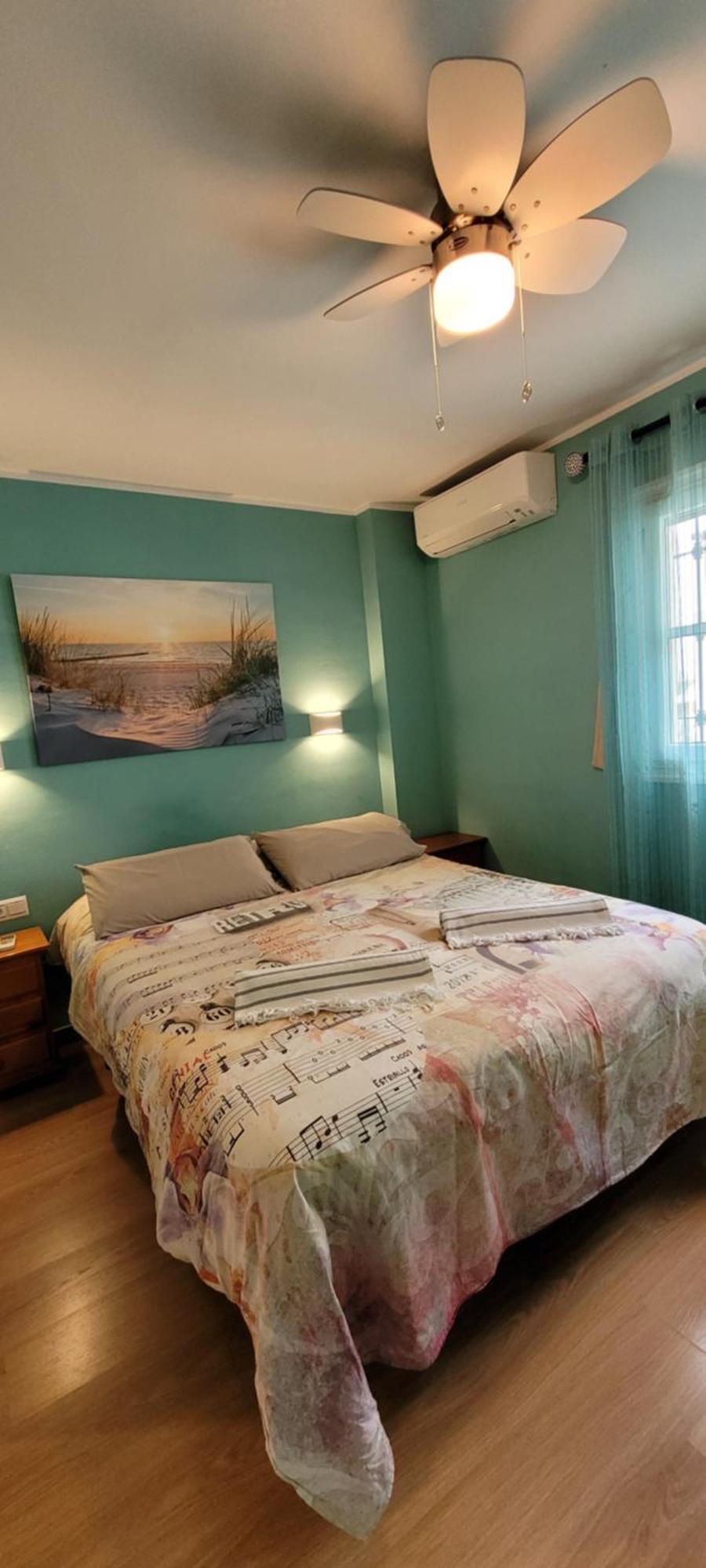 Semi-Detached Adosado Con Encanto -130 M2 - Wifi 600 Mb - Piscina Comunitaria - Patio Privado Torremolinos Zewnętrze zdjęcie